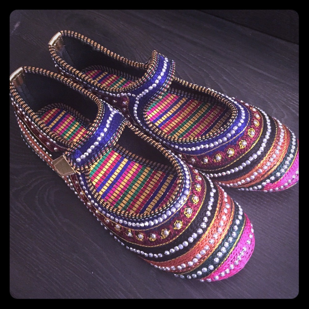 Embellished Multicolor Platform Mary Janes - Women's Fashion Flats
